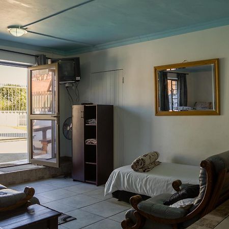 Tyday Accommodation Port Elizabeth Buitenkant foto