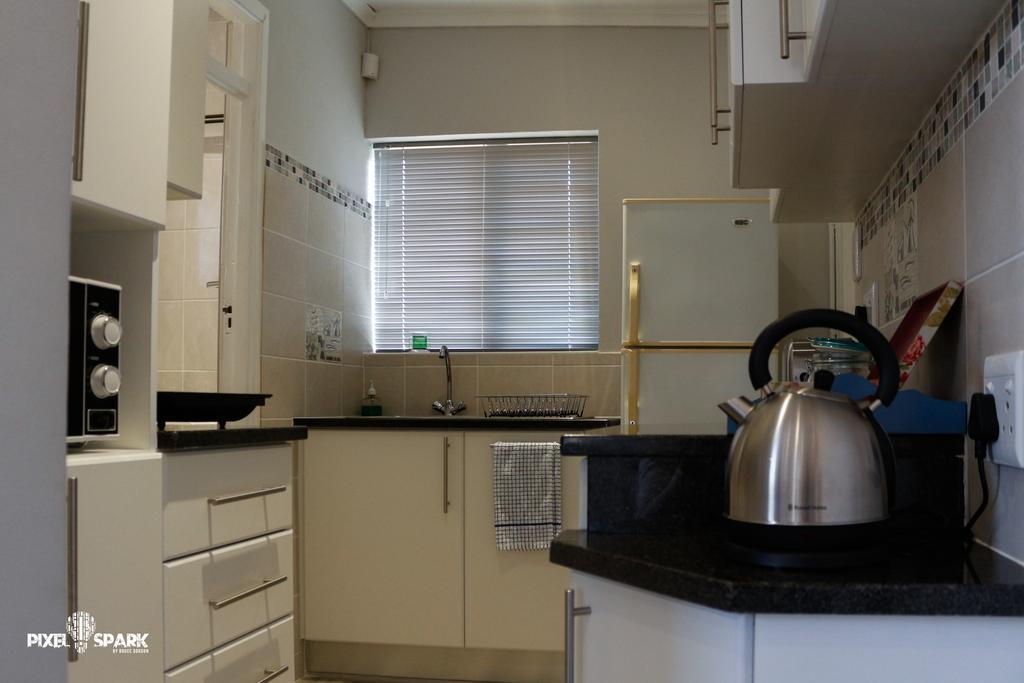 Tyday Accommodation Port Elizabeth Buitenkant foto