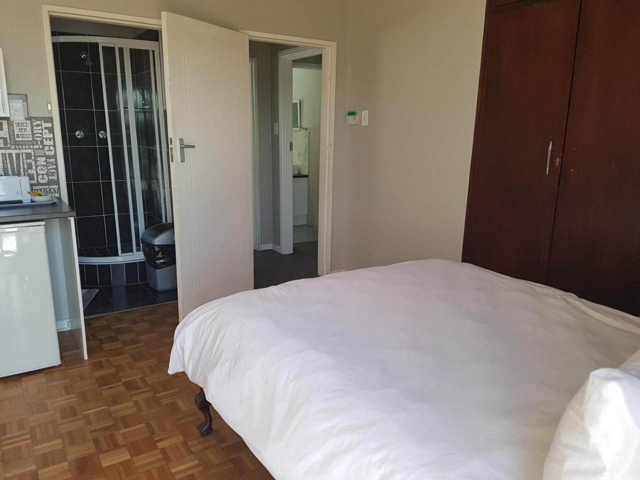 Tyday Accommodation Port Elizabeth Buitenkant foto